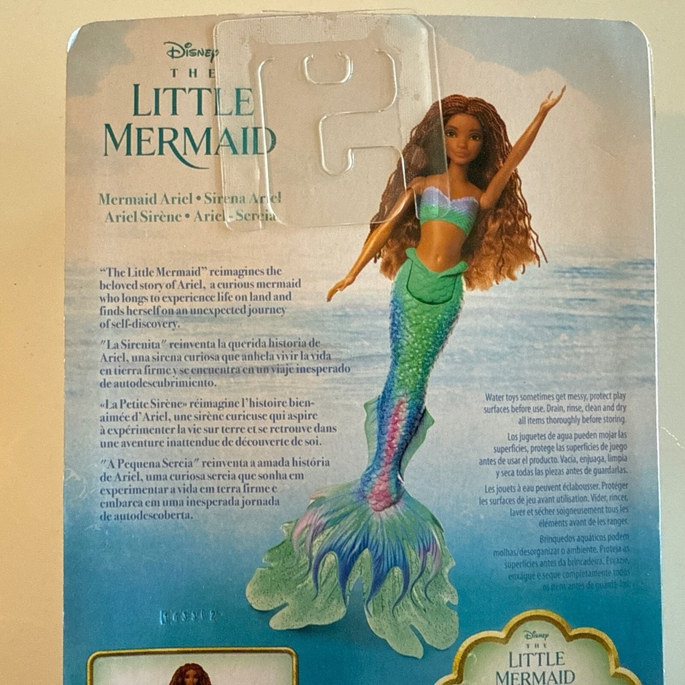 2022 Disney The Little Mermaid Ariel Mermaid Fashion Doll Live Action Movie - Picture 8 of 9
